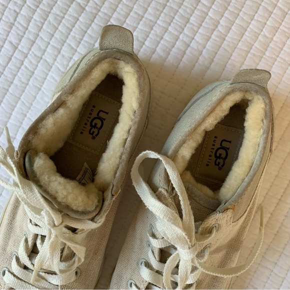 COPY - Ugg wool lined sneakers, size 7 - Picture 4 of 8